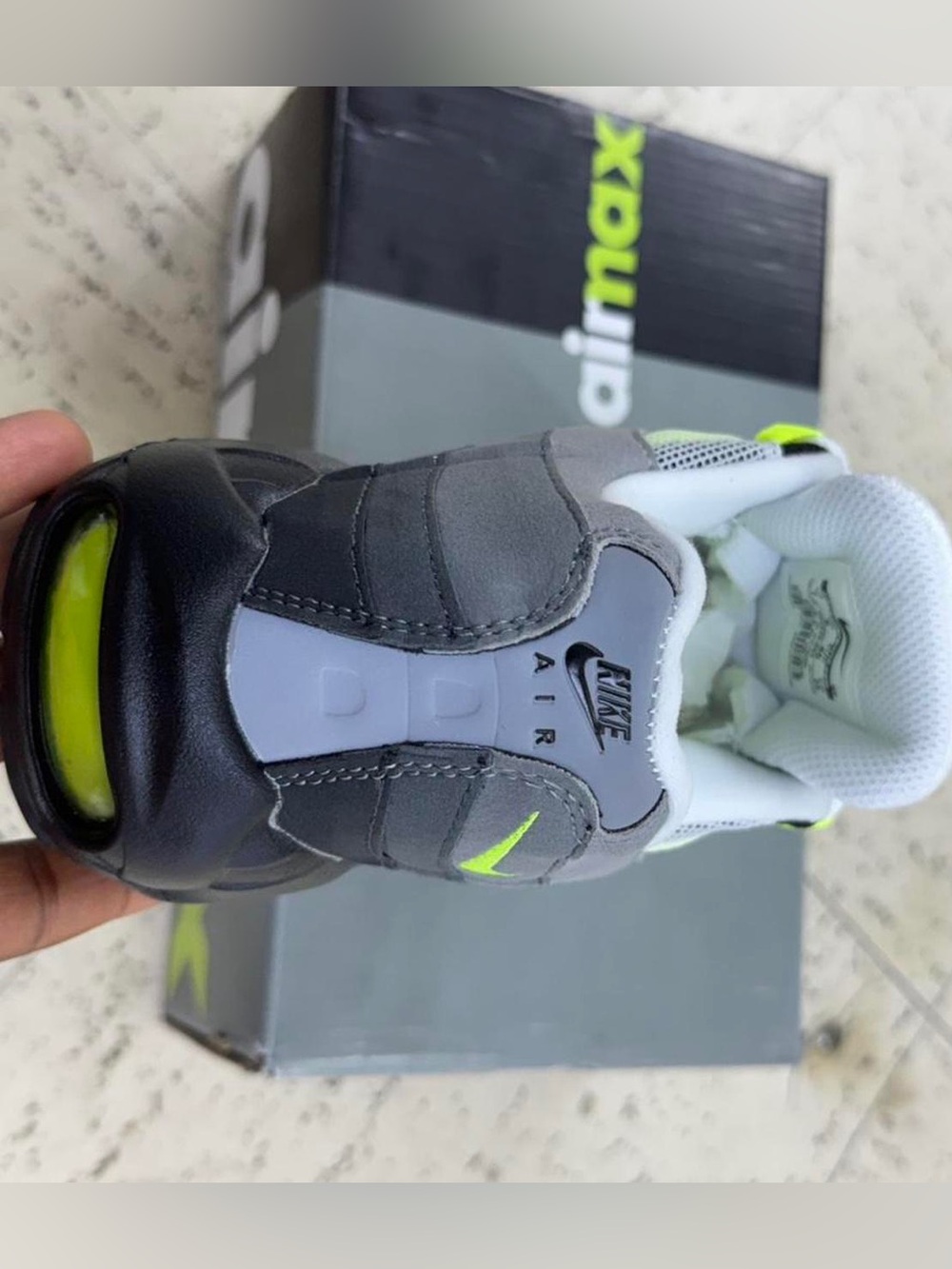 2026 Nike Air Max 95 Og “Neon” - Picture 3 of 5